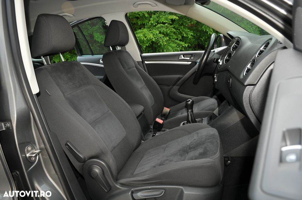 Volkswagen Tiguan 2.0 TDI DPF BlueMotion Technology Exclusive - 9