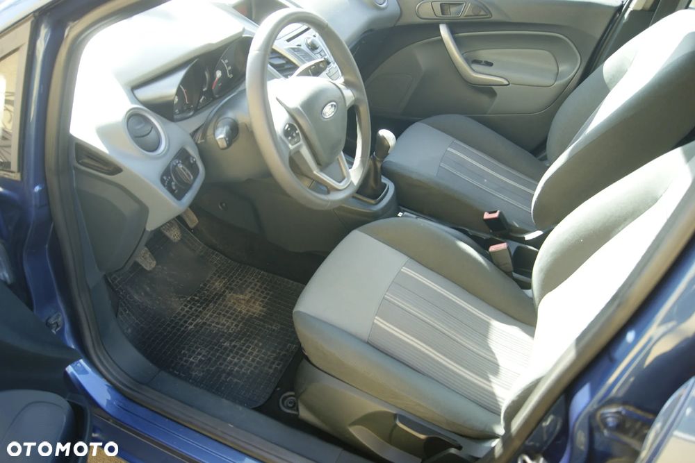 Ford Fiesta 1.25 Ambiente - 8