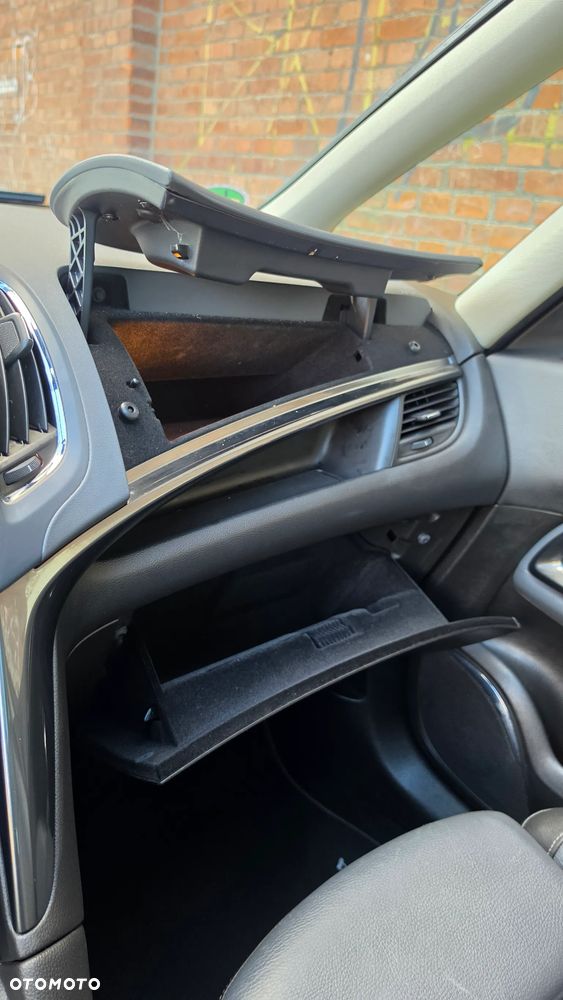 Opel Zafira Tourer 2.0 CDTI Innovation - 27