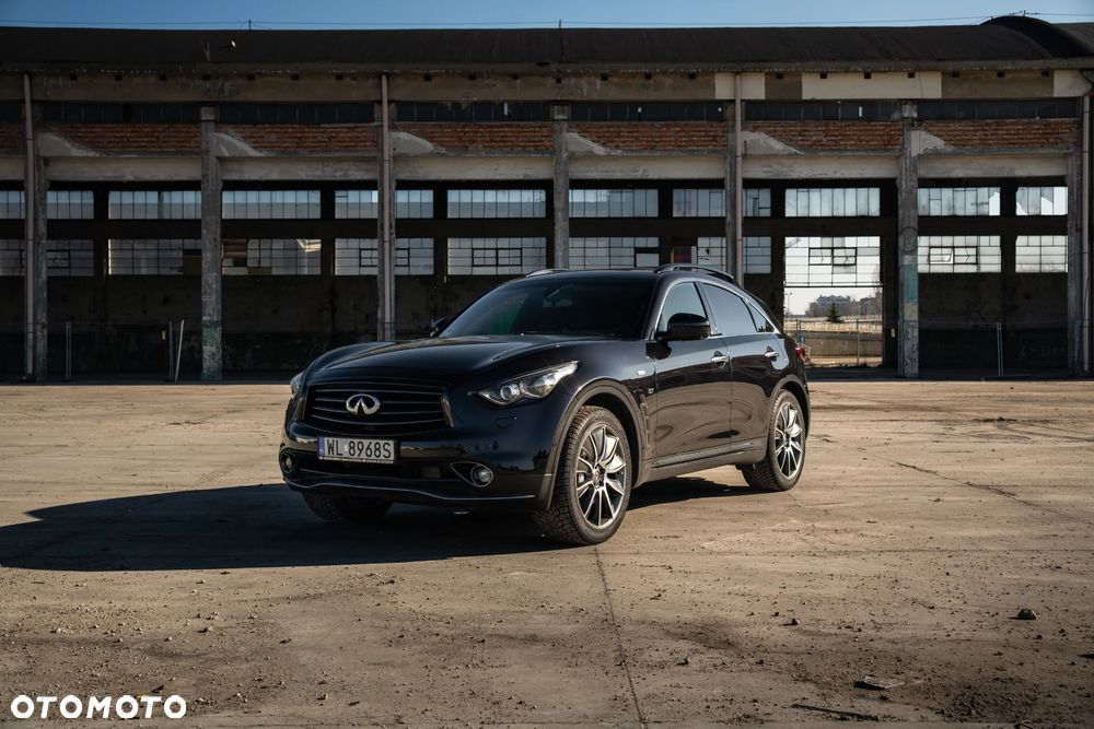 Infiniti QX70 - 3