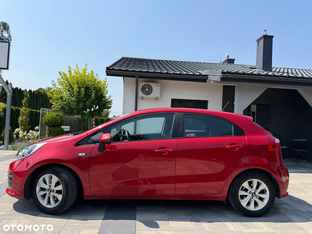 Kia Rio 1.4 Business Line - 8