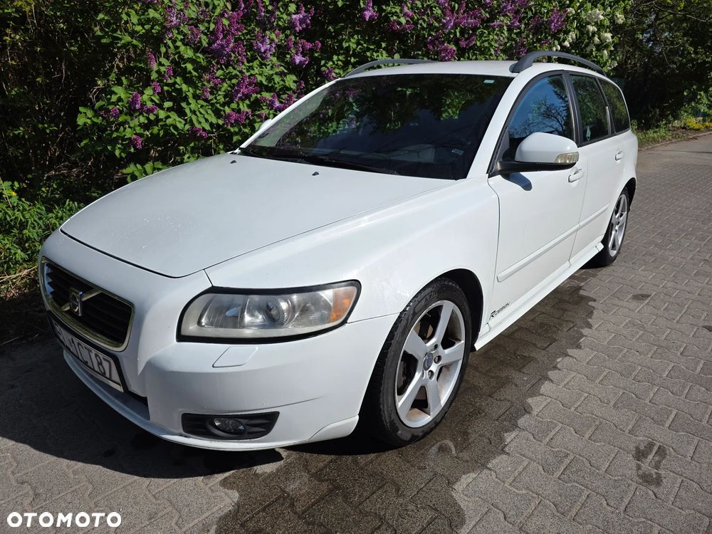 Volvo V50 D2 R-Design - 1