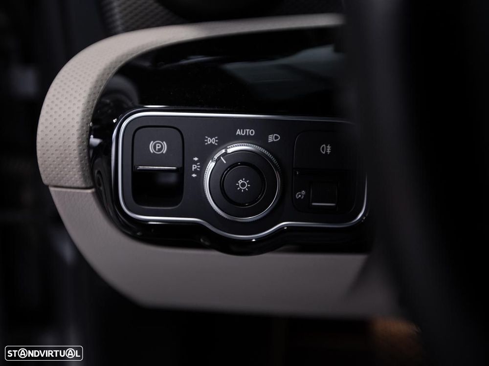 Mercedes-Benz CLA 180 - 17