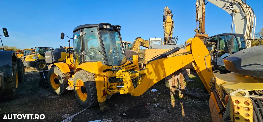 JCB 4CX Buldoexcavator - 4