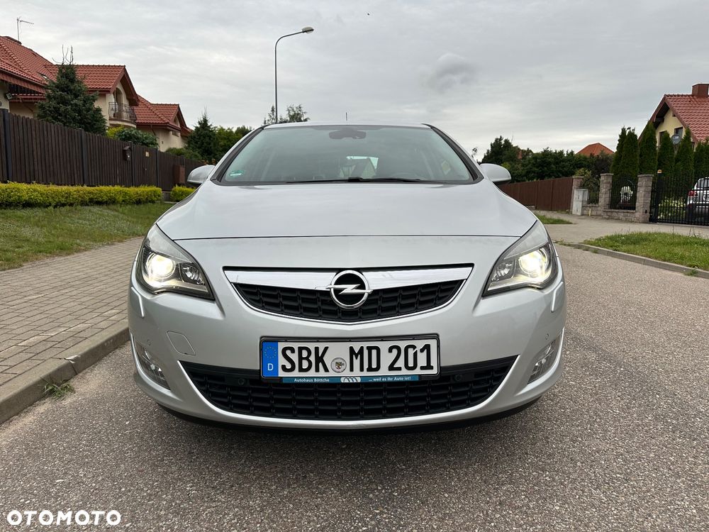Opel Astra 1.4 Turbo Cosmo - 3
