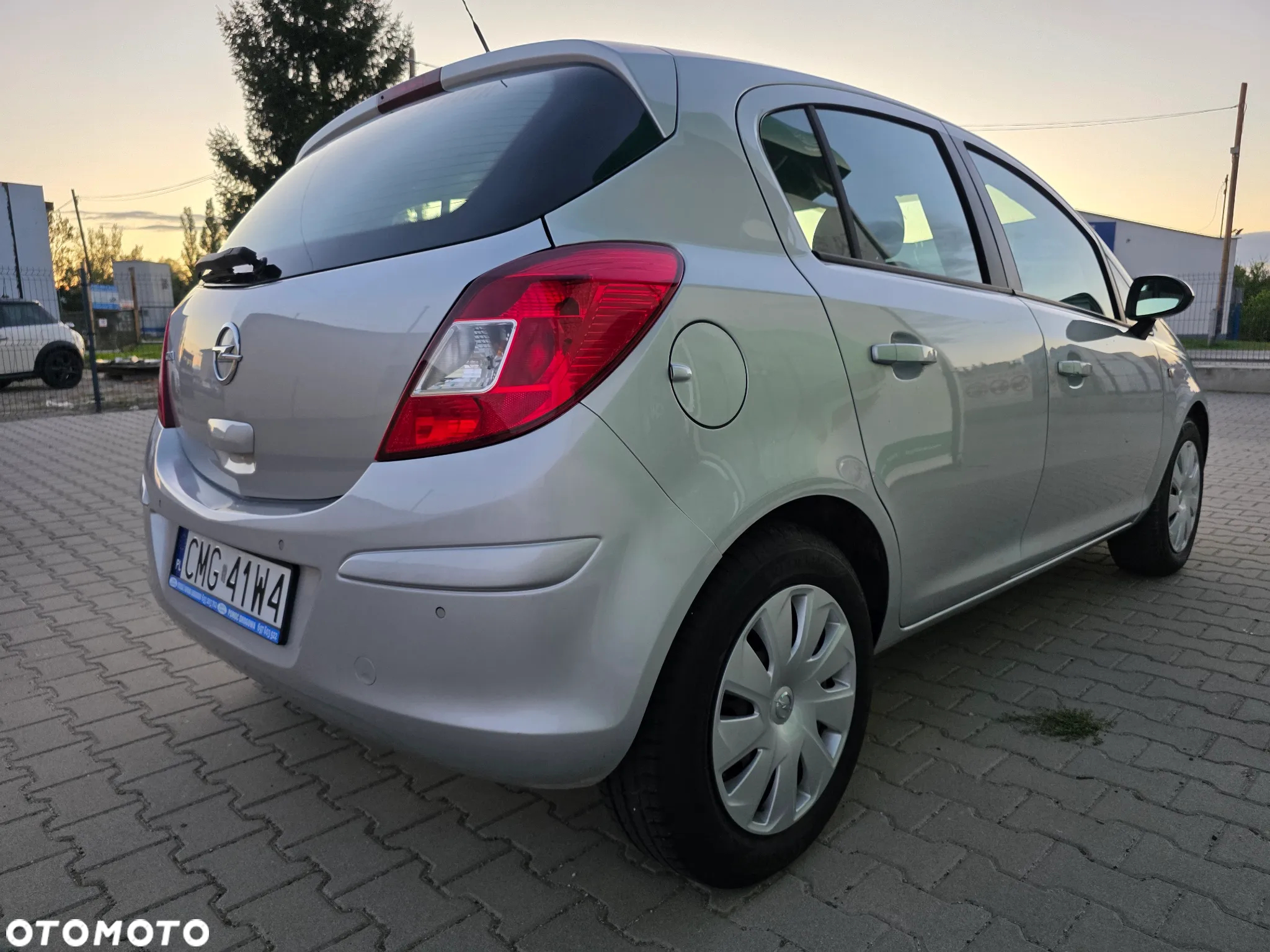 Opel Corsa 1.2 16V Color Edition - 5