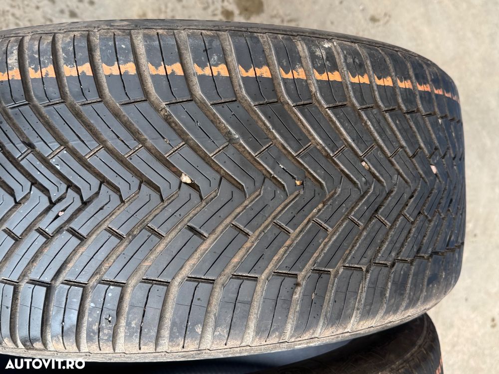 Vând 2 anvelope 245/40/19 continental allseason ca noi - 3