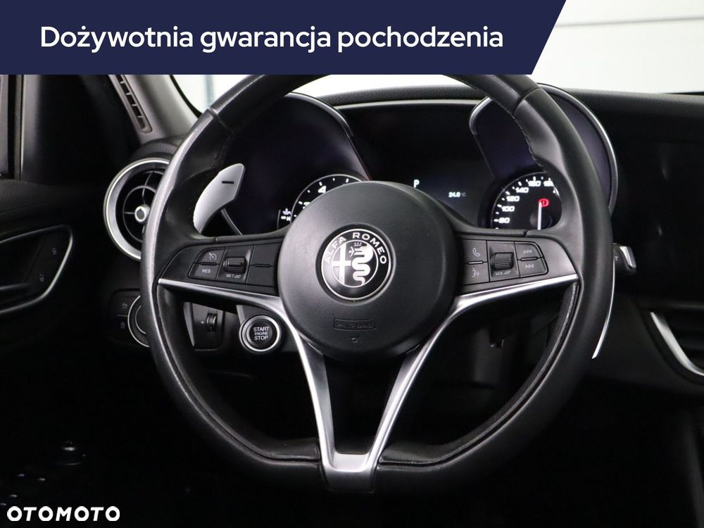 Alfa Romeo Giulia - 21