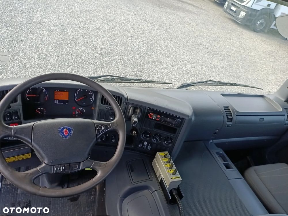 Scania P320 6x2 Hakowiec Marrel , oś skrętna - 17