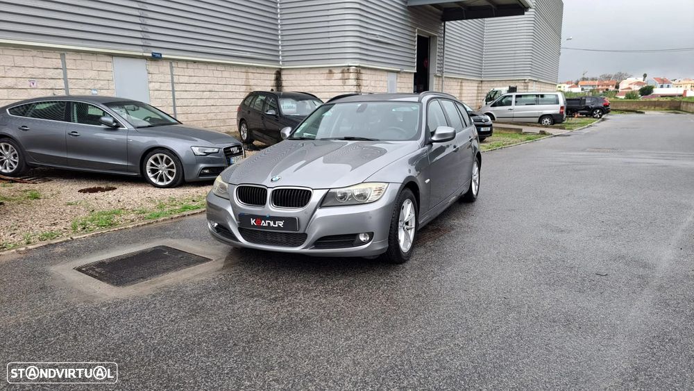 BMW 320 d Touring LifeStyle Auto - 11