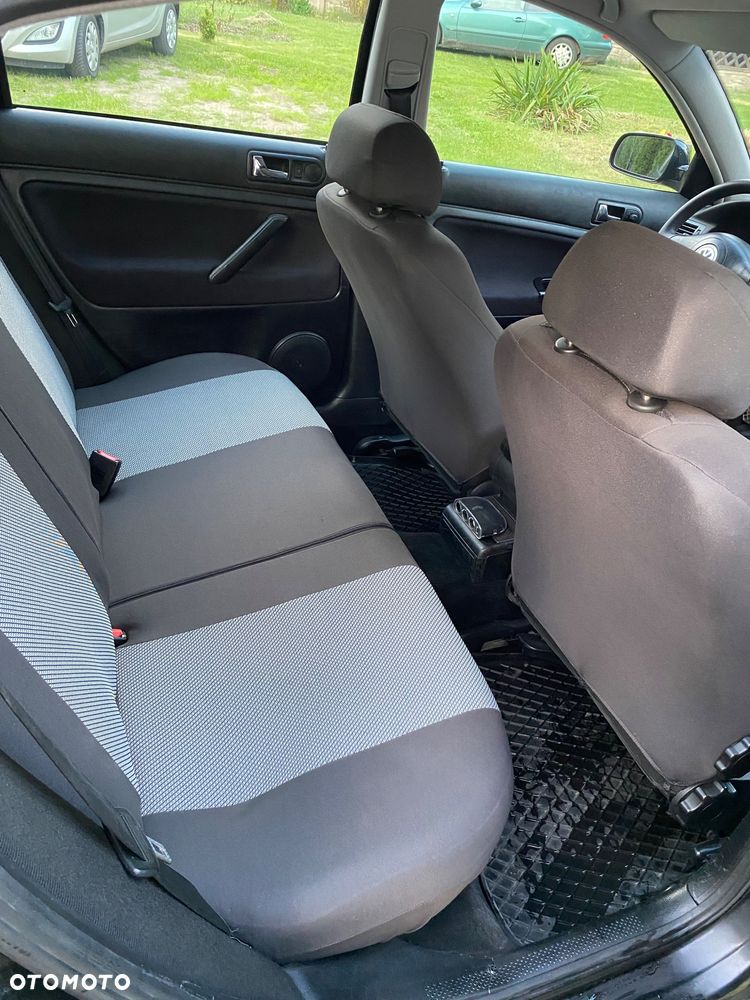 Volkswagen Passat - 38