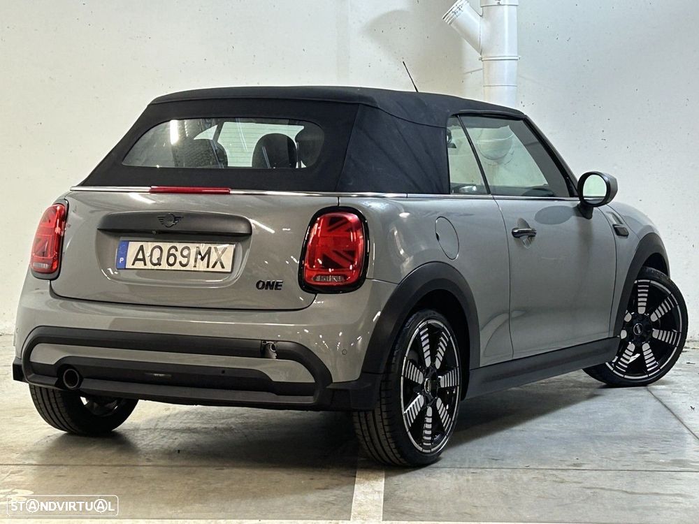 MINI Cabrio One Sport Edition - 18