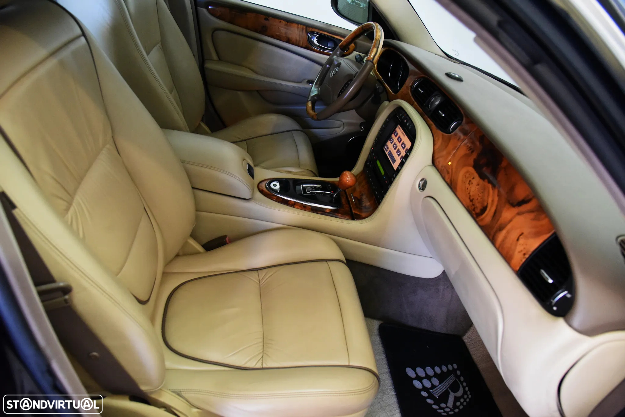 Jaguar XJ XJ6 2.7 D V6 Executive - 19