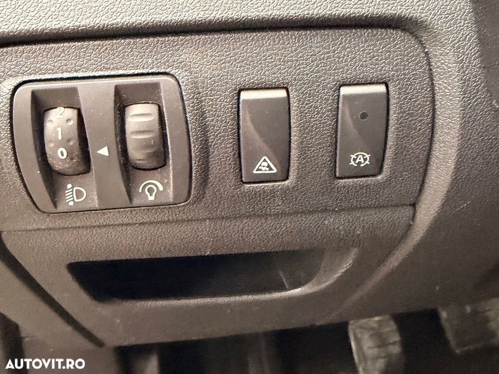 Renault Scenic - 17