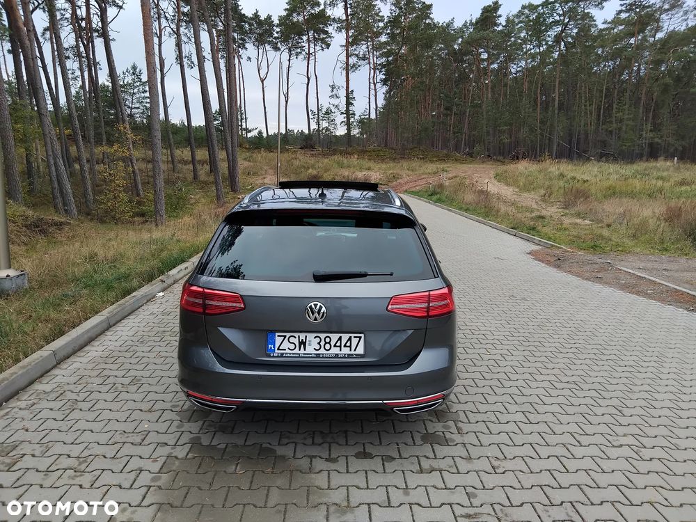 Volkswagen Passat - 16