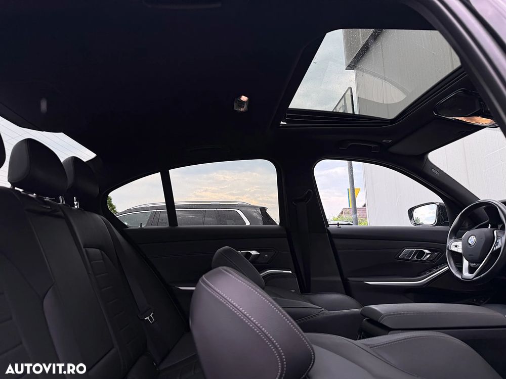 BMW Seria 3 330e Aut. M Sport - 34