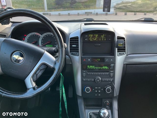Chevrolet Captiva 2.4 LS - 7