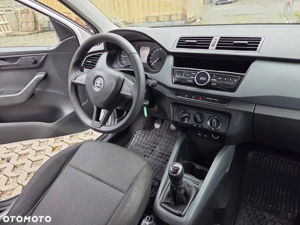 Skoda Fabia - 17