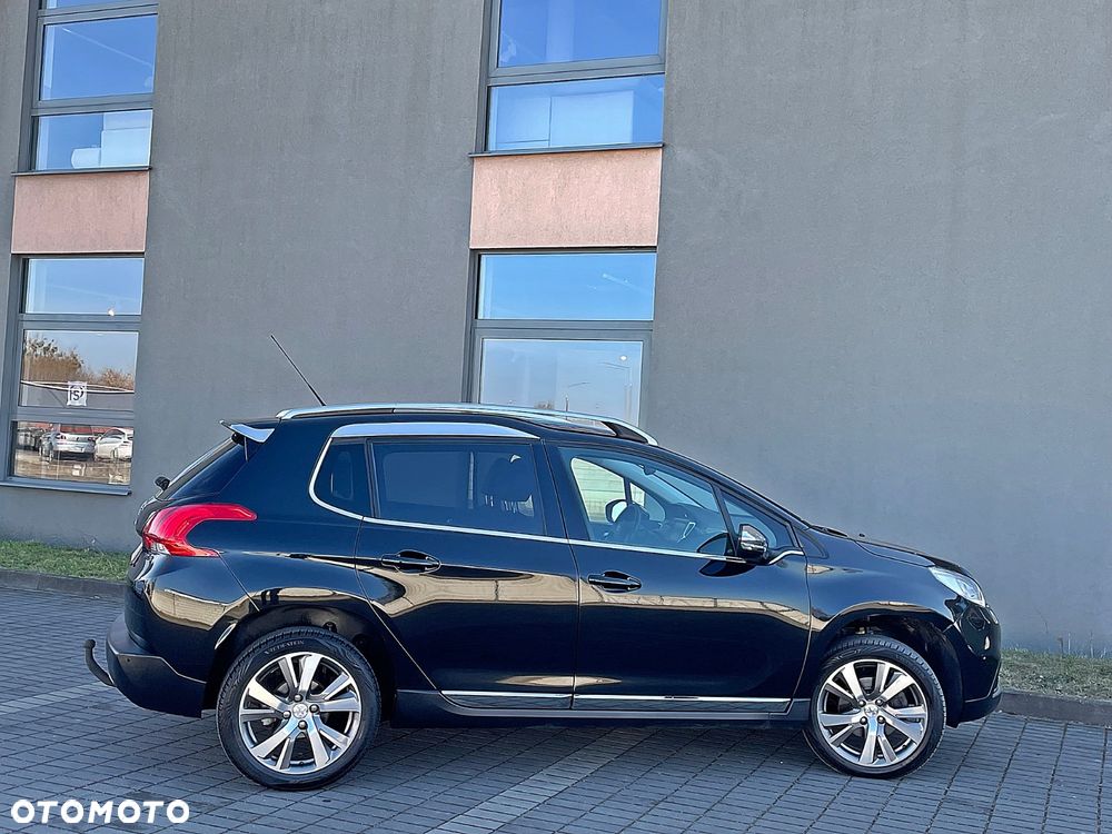 Peugeot 2008 PureTech 130 GPF Black Edition - 11
