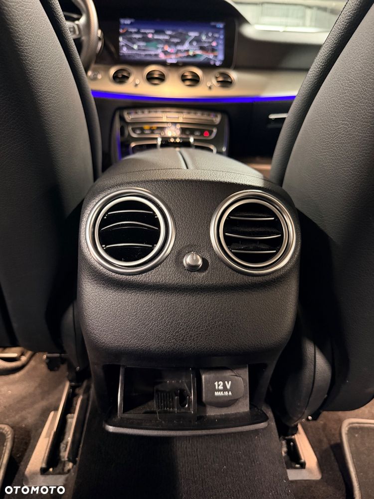 Mercedes-Benz Klasa E - 14