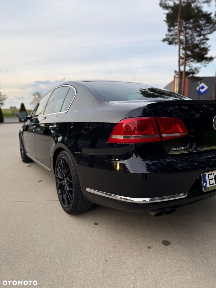 Volkswagen Passat 2.0 TDI Highline DSG - 9
