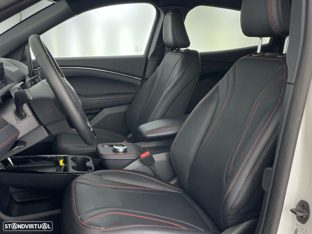 Ford Mustang Mach-E 87 kWh Premium AWD - 19