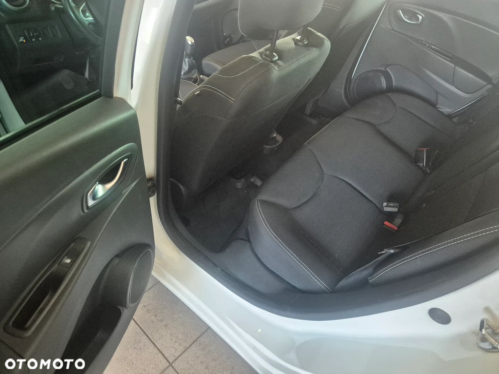 Renault Clio 1.2 16V Limited - 23