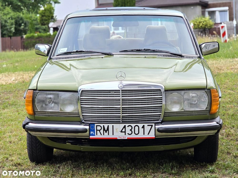 Mercedes-Benz W123 - 3