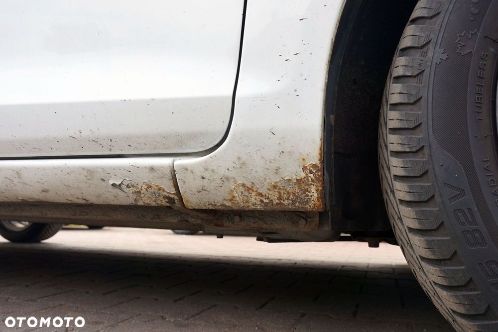 BŁOTNIK PRZEDNI PRAWY FIESTA VI MK6 VII MK7 H9  BIAŁY FORD 2008-2017 - 4