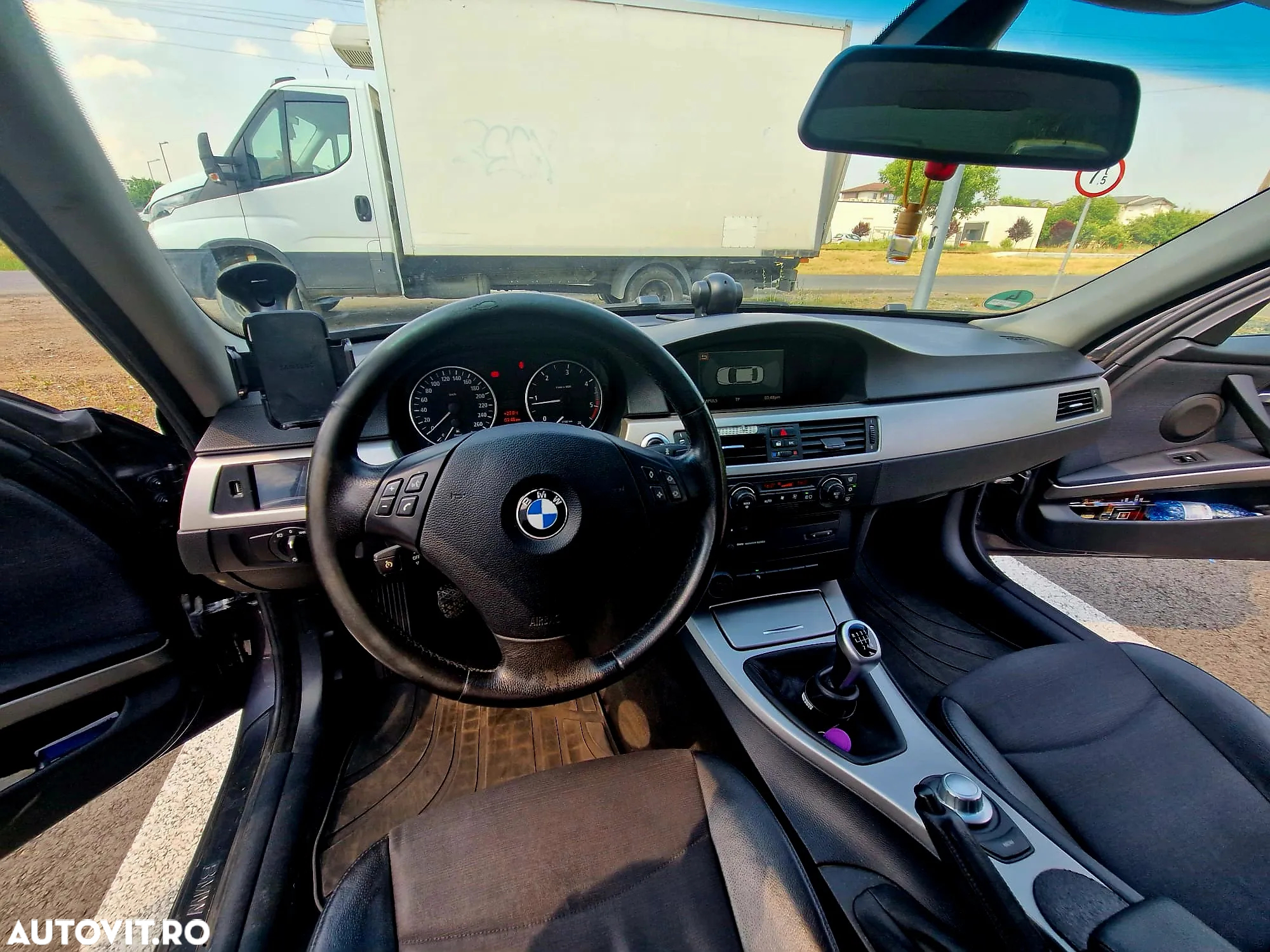BMW Seria 3 320d - 8