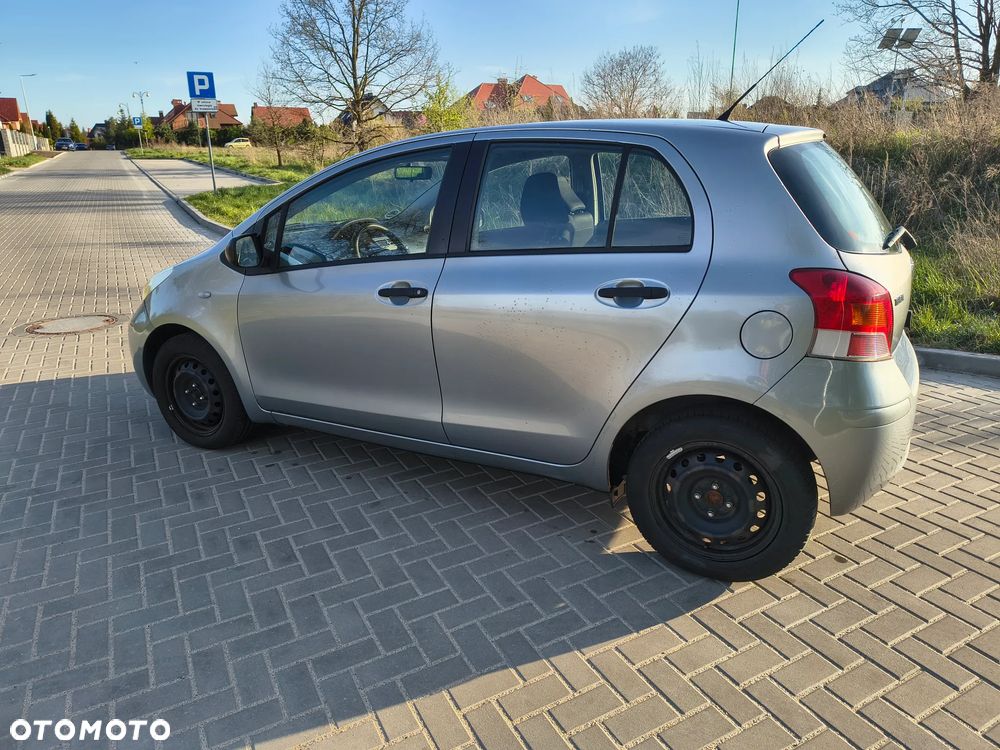 Toyota Yaris - 9