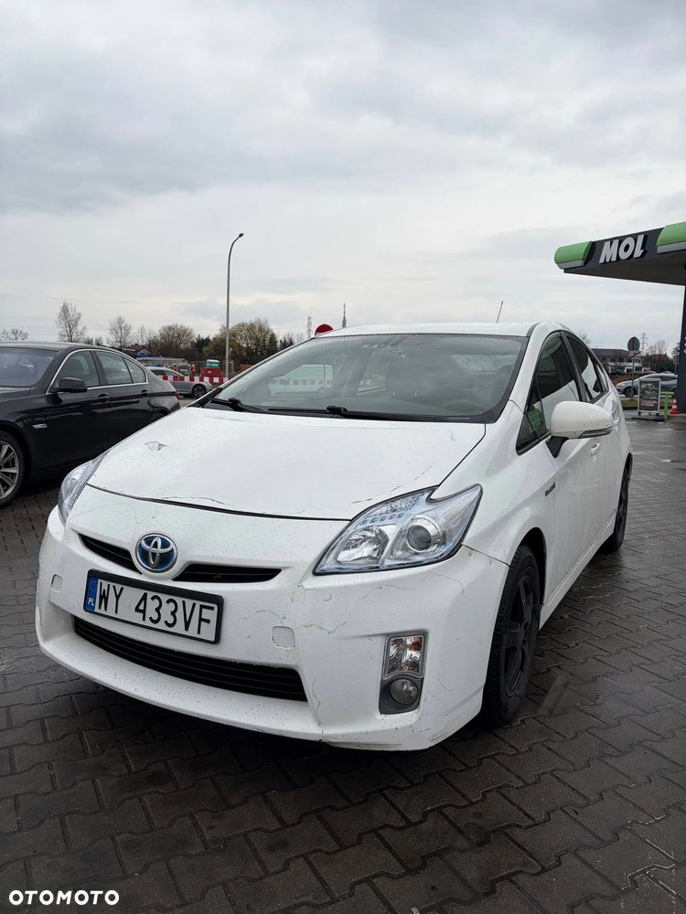 Toyota Prius 1.8 HSD Sol - 16