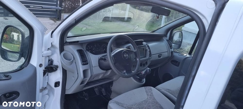 Opel Vivaro - 13