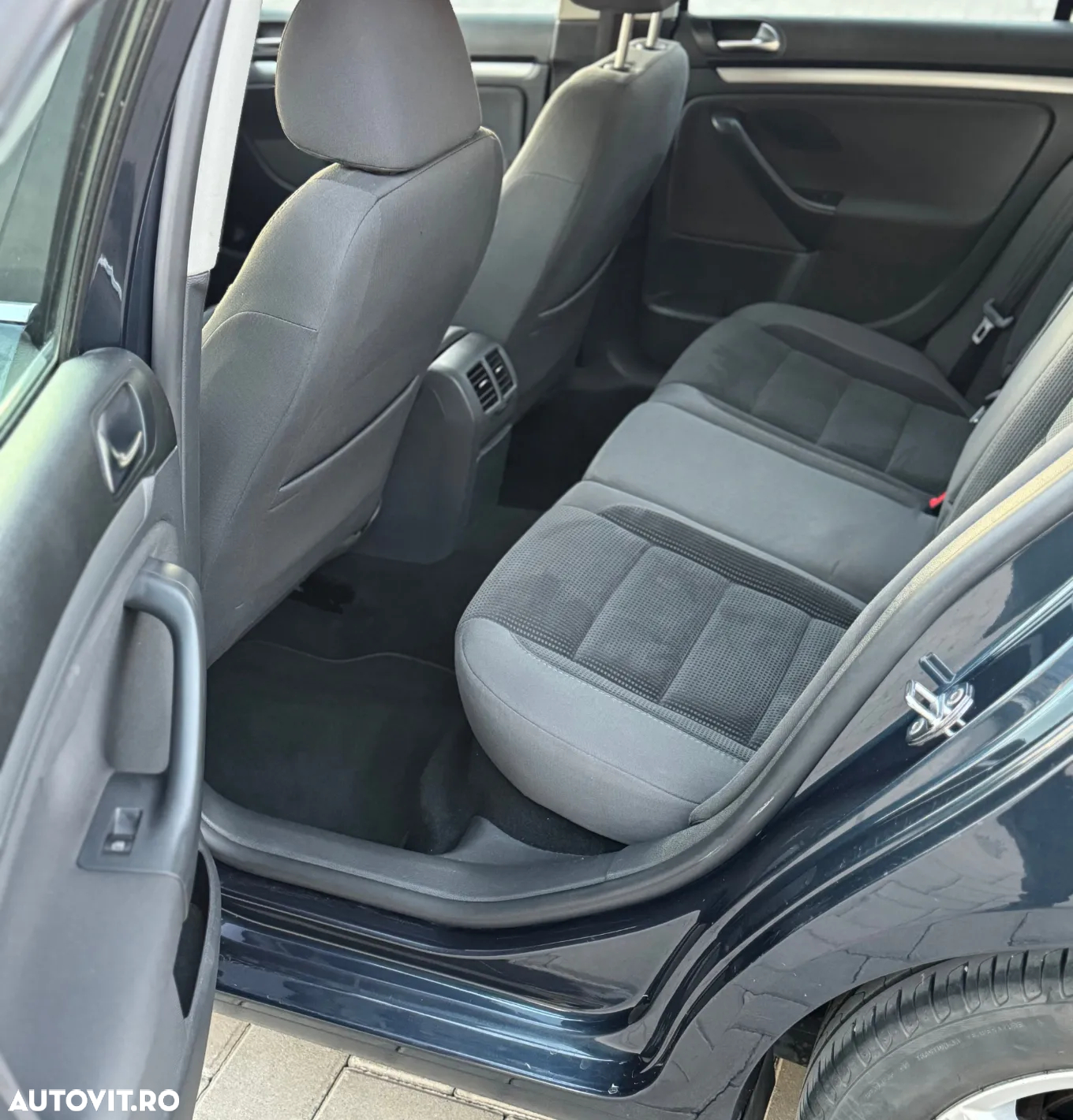 Volkswagen Golf 1.9 TDI Comfortline - 4