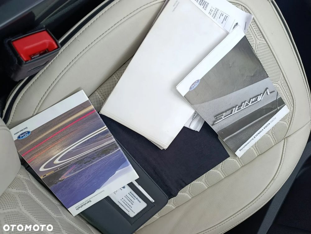 Ford Kuga 2.0 TDCi 4x4 Vignale - 11