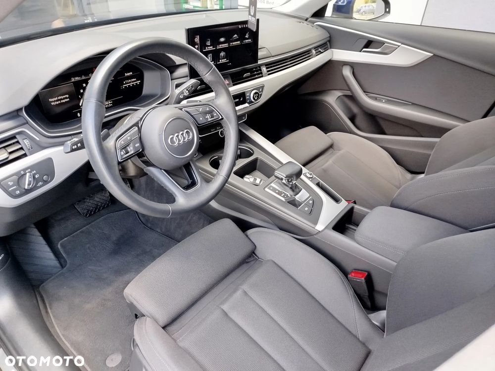Audi A4 Limousine 35 TFSI mHEV Advanced S tronic - 12