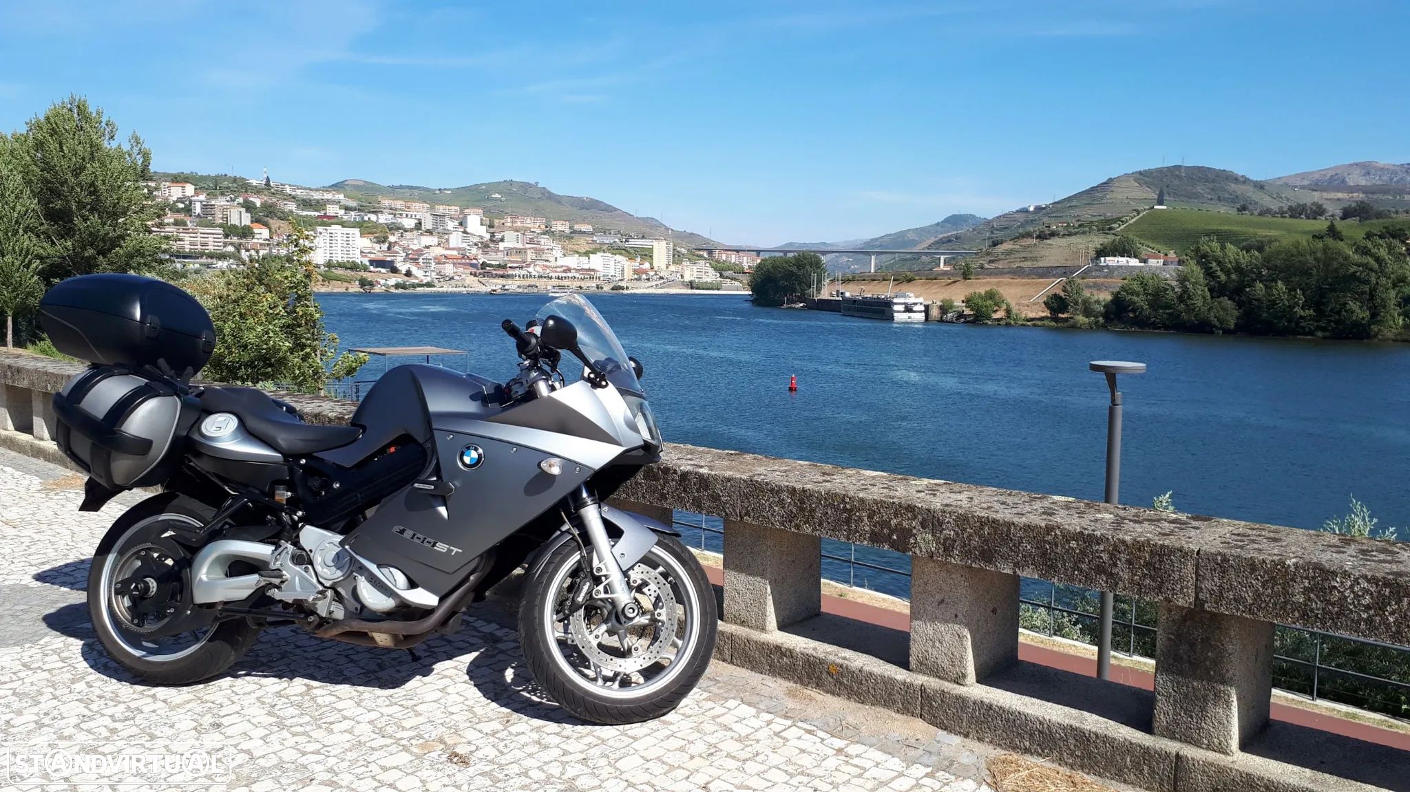 BMW F 800 ST - 1