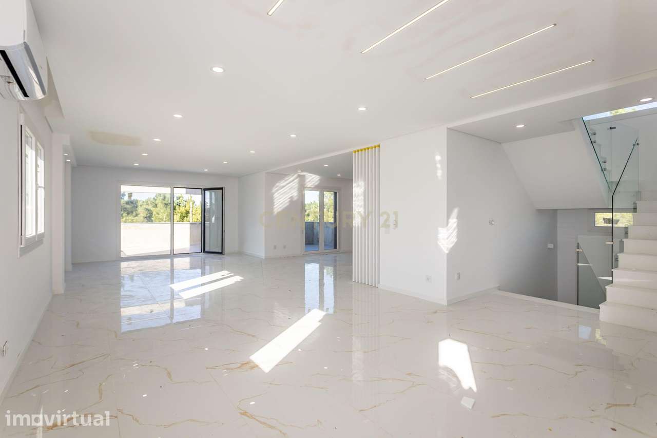 Carisma e boas áreas na sua Moradia Nova T4 Suites!!! no Pinhal do Gen - Grande imagem: 3/60
