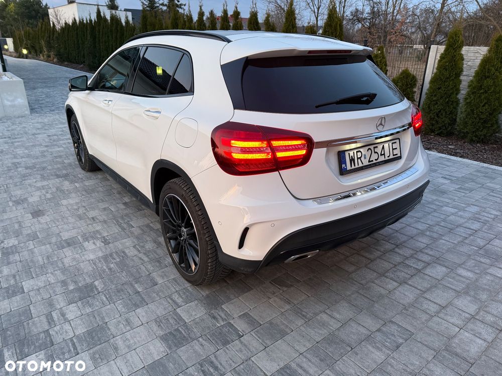Mercedes-Benz GLA 220 d 7G-DCT AMG Line - 6