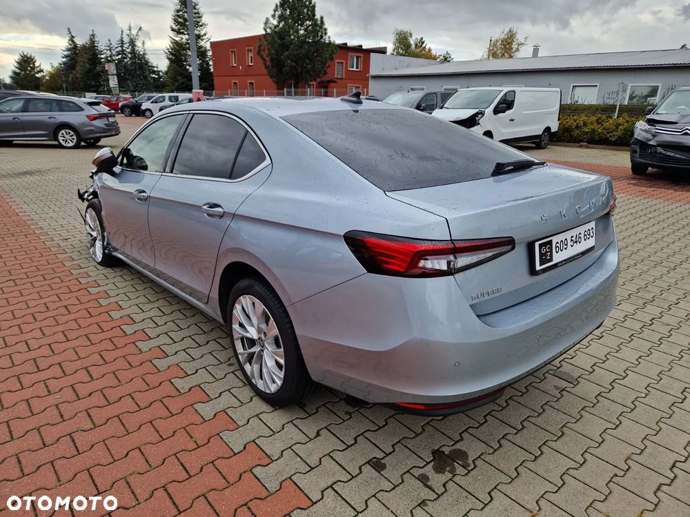 Skoda Superb 2.0 TSI Selection DSG - 7