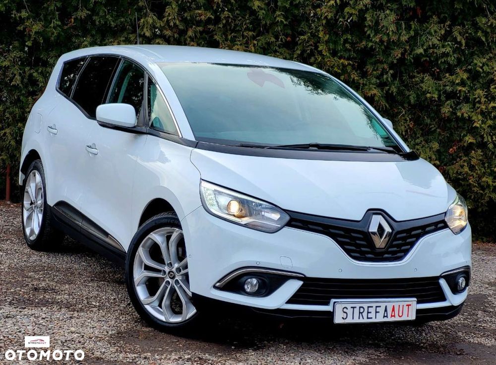 Renault Grand Scenic - 32