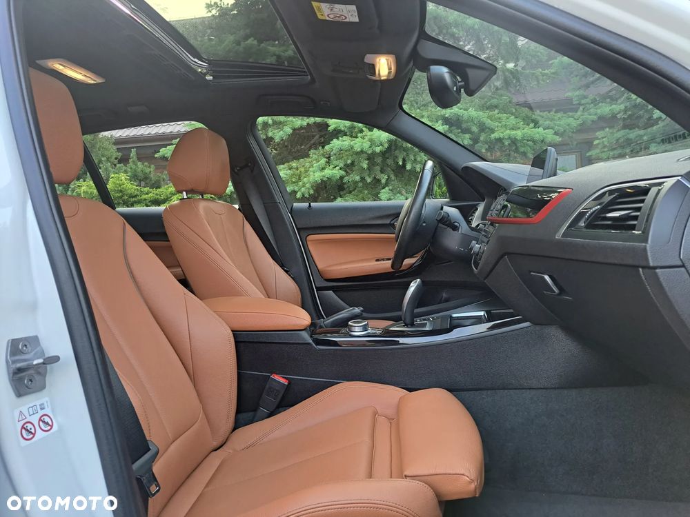 BMW Seria 1 120d Sport Line Shadow sport - 32