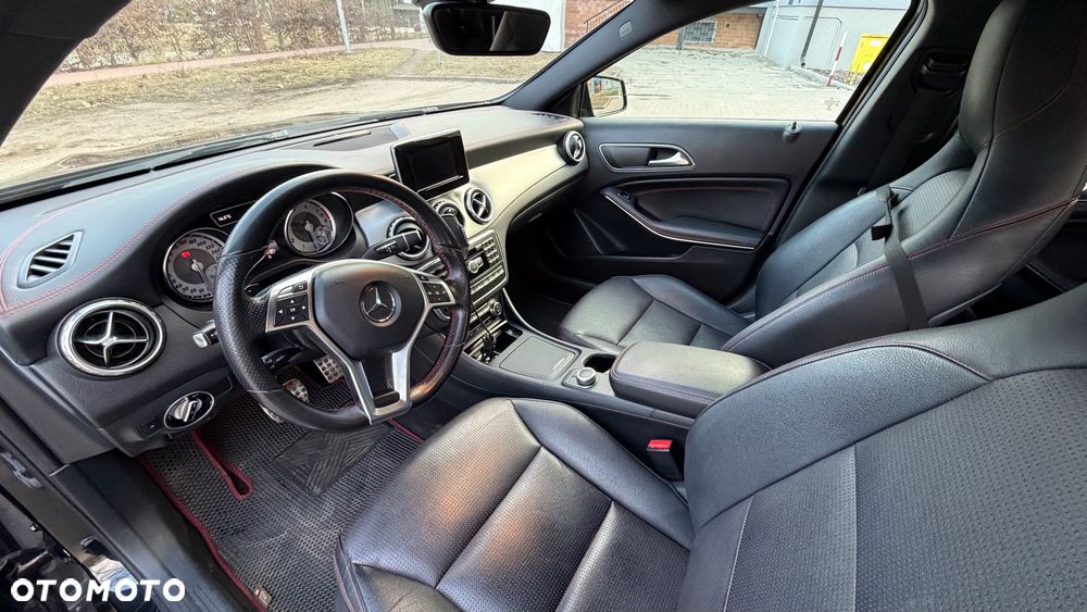 Mercedes-Benz GLA - 11