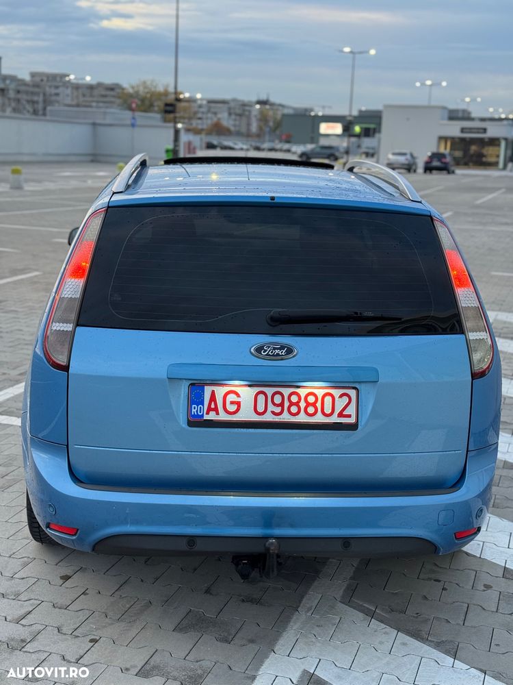 Ford Focus 2.0 TDCi DPF Ghia - 11