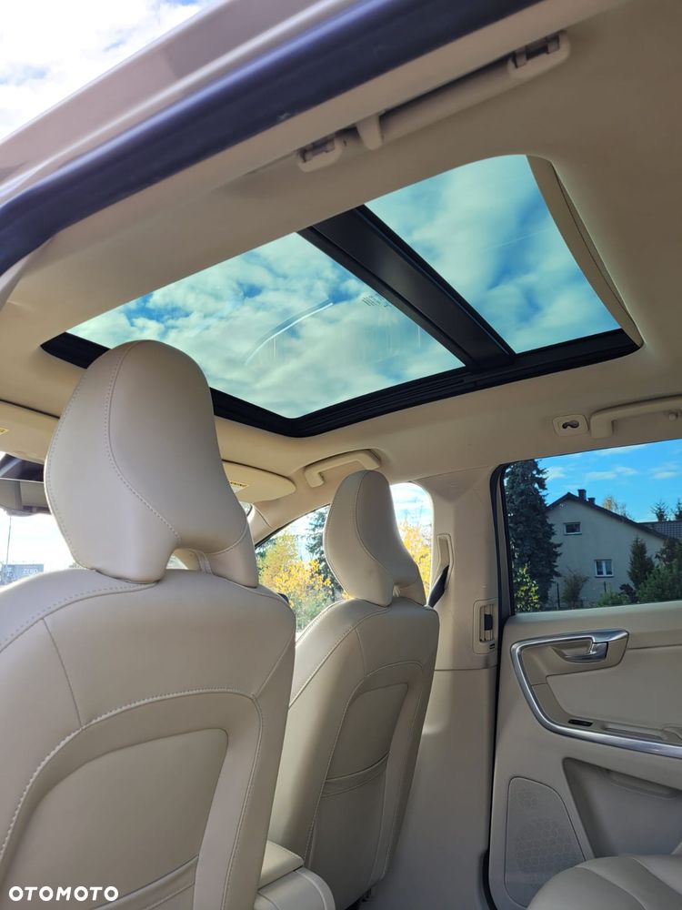 Volvo XC 60 - 24