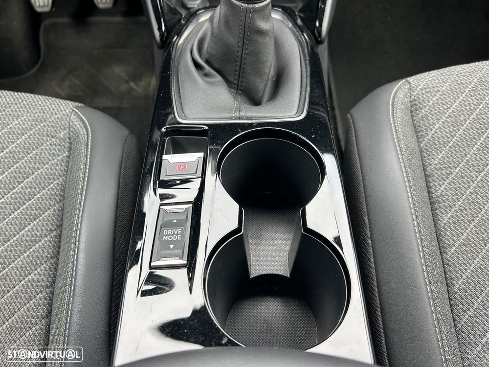 Peugeot 2008 1.2 PureTech Allure Pack - 36