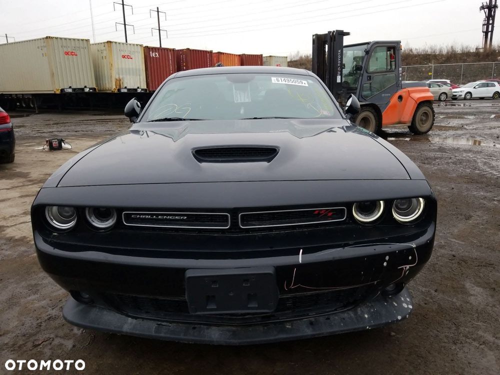Dodge Challenger - 5