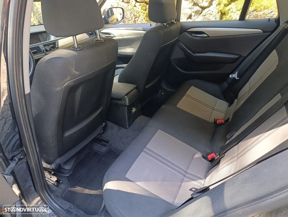 BMW X1 sDrive18d - 11