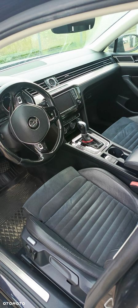 Volkswagen Passat 2.0 TDI Bi-Turbo BMT 4Mot Highline DSG - 3