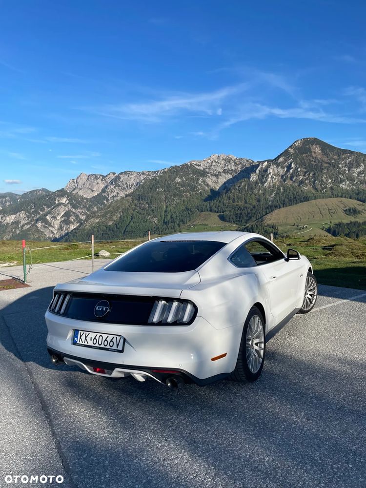 Ford Mustang 5.0 V8 GT - 10